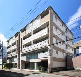 コリドールシュッド【5階】の外観