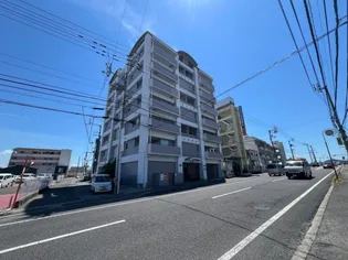 キュービックパレスの画像