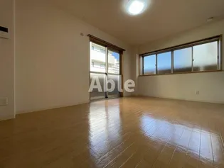 アルコリッチ【1階】の居間