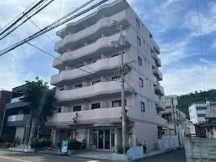 メゾン・ド・栗林公園【3階】の外観