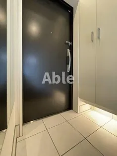 リヴェール【801号室】の玄関