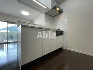 リヴェール【801号室】のキッチン