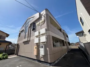 エステート山下【1階】の外観