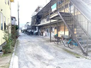 若葉荘【1F号室】の外観