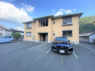 グラヴィス山手【2階】の外観