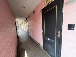 レオパレス沖野上PART2【1階】の玄関