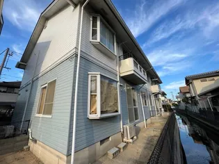 ファミーユ平野 A棟【2階】の外観