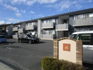 エバーグリーンオーク【A棟201号室】の外観