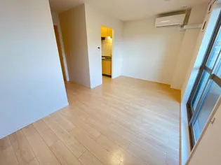 アリエル【201号室】の居間