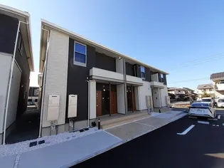 ニュー・エンブレムC【1階】の外観