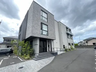 クレヴィア【3階】の外観