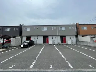 アルファ・陵南【1階】の外観