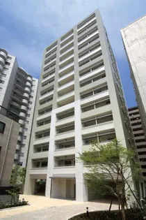 アパートメンツ三田【303号室】の外観