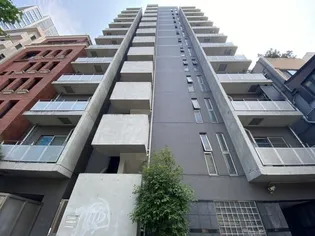 レジディア麻布台【3階】の外観