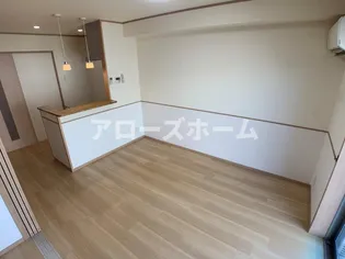 カーサドマーニ【2階】の居間