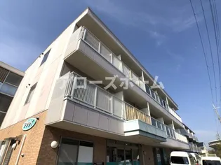 イーストヒルズ【2階】の外観