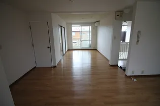 モクメハイツ【2階】の居間