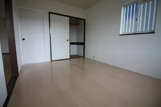 モクメハイツ【2階】の居間