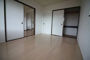 モクメハイツ【2階】の居間