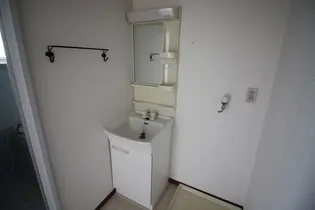 モクメハイツ【2階】の内装