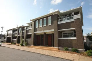 滋賀県米原市下多良2丁目【アパート】の外観