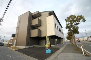 滋賀県長浜市八幡中山町【マンション】の外観