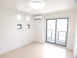 フォレスタ【1階】の居間