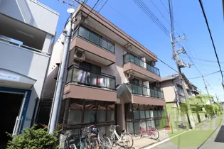 プレンティハウス【2階】の外観