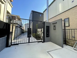 東京都世田谷区経堂3丁目【マンション】の外観