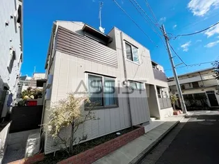 クアトレ北沢【1階】の外観