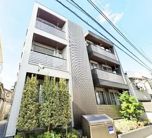 グランシャリオ三軒茶屋【1階】の外観