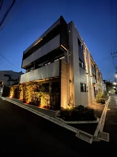 東京都新宿区四谷三栄町【マンション】の外観