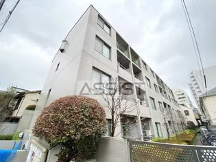 カトルパルテール初台【3階】の外観