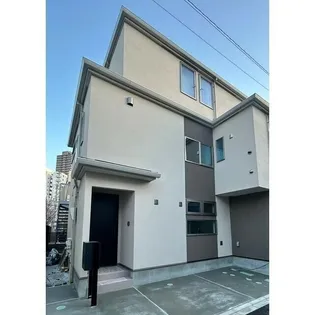 東京都新宿区北新宿2丁目【アパート】の外観