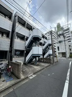 東京都渋谷区本町5丁目【アパート】の外観
