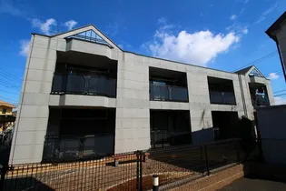 フローラル穂花【2階】の外観