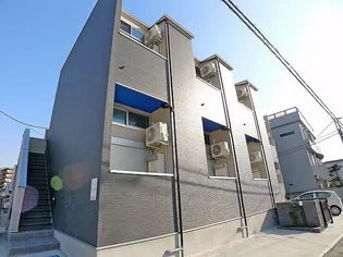 埼玉県越谷市宮本町1丁目【アパート】の外観