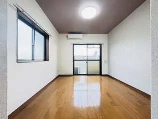 ラオム21【3階】の外観