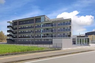 ボルドーV番館の画像