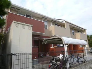 トリアノン【2階】の外観