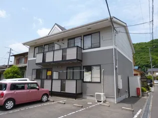 ヴィラ・エバーグリーン【2階】の外観