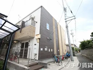 a l’aise高畑【1階】の外観