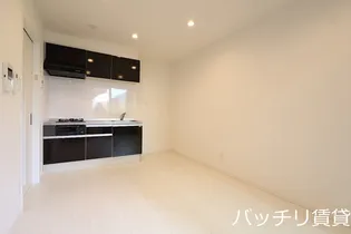 メゾンソレイユ名駅西【3階】の居間