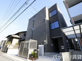 neuf【3階】の外観