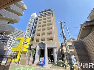 ピュアドーム高宮アーネスト【3階】の外観