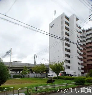 ピュアドームアドニス吉塚の画像