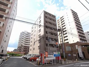 クイーンズ九大前の画像