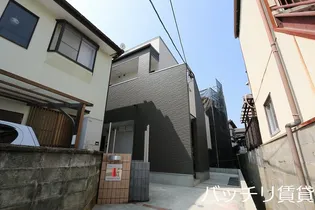 ハーモニーテラス板付III【2階】の外観