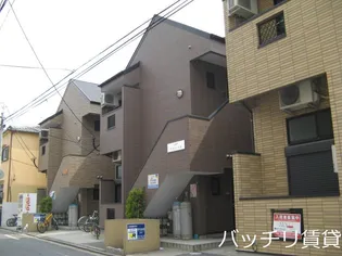 ウロジスト【1階】の外観