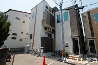 ラ・フィオーレ博多【2階】の外観